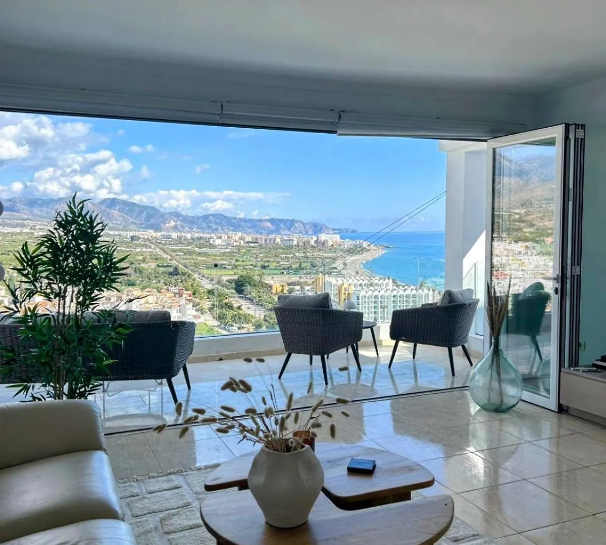 Carmen Apartamento Eleanora Nerja Apartment